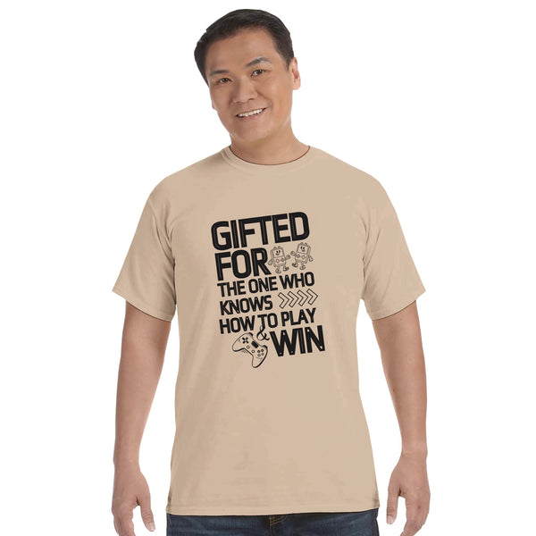 Play, Win & Celebrate – Perfect Gift for Gamers - Khaki - T-Shirts