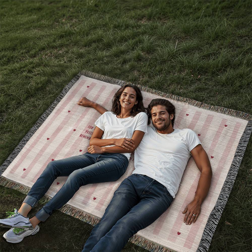 Iconic Bestie – Pink Heart Woven Blanket - - Blankets