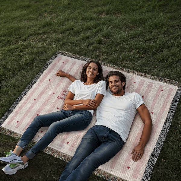 Iconic Bestie – Pink Heart Woven Blanket - - Blankets