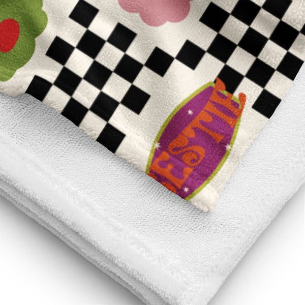 Bestie Check – A Retro Vibe Towel for Your BFF! - - Towels