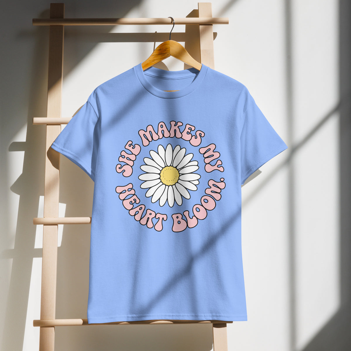 DryBlend® Daisy Love T-Shirt Gift for Her - Carolina Blue - T-shirt